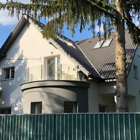 Green Buda Valley: Holiday Home With Garden-3