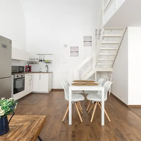 B17 Bajcsy Apartment-3