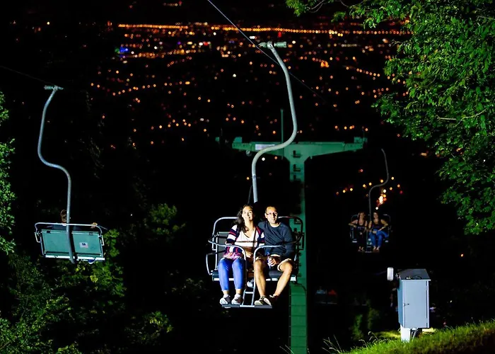 Panoramic Comfort In The Luxurious Green District! Boedapest