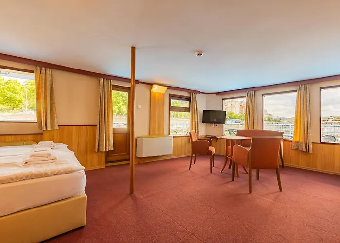 Fortuna Boat Hotel Boedapest