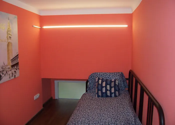 Budapest Lookery Home